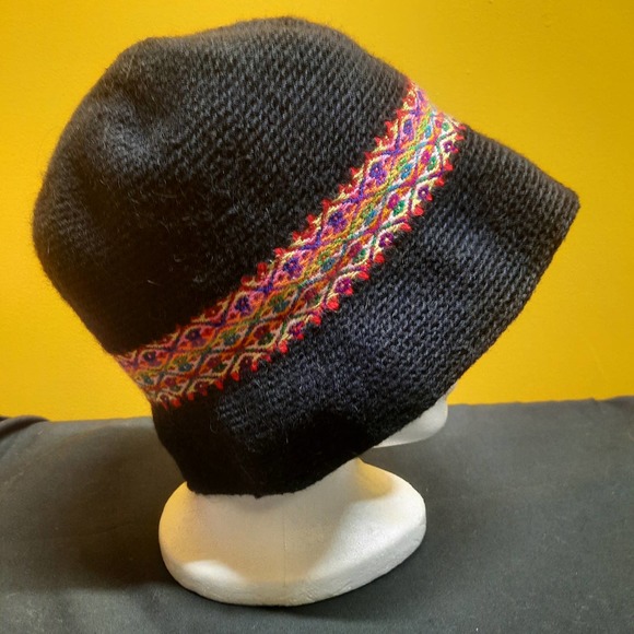 Go Fish Handmade in Peru Alpaca Blend Black Bucket hat  OSFM - Picture 4 of 7